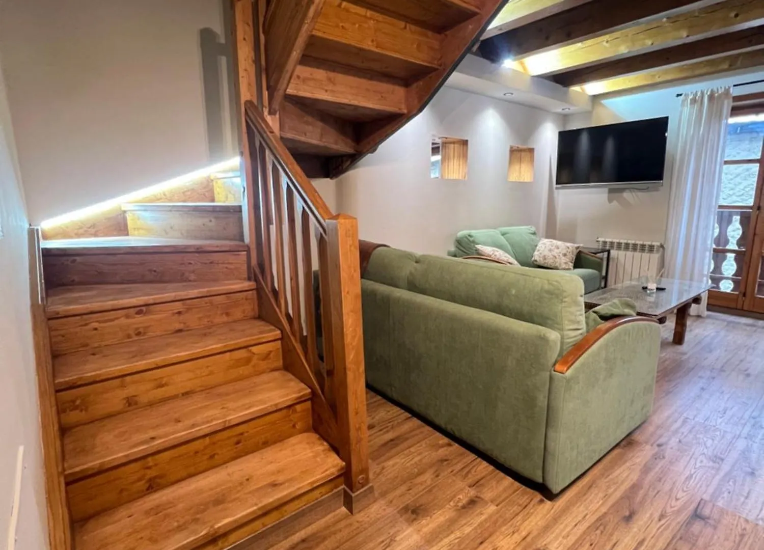 Arties Luxury Apartments Duplex Con Parking Y Guardaski En Ruda 스페인