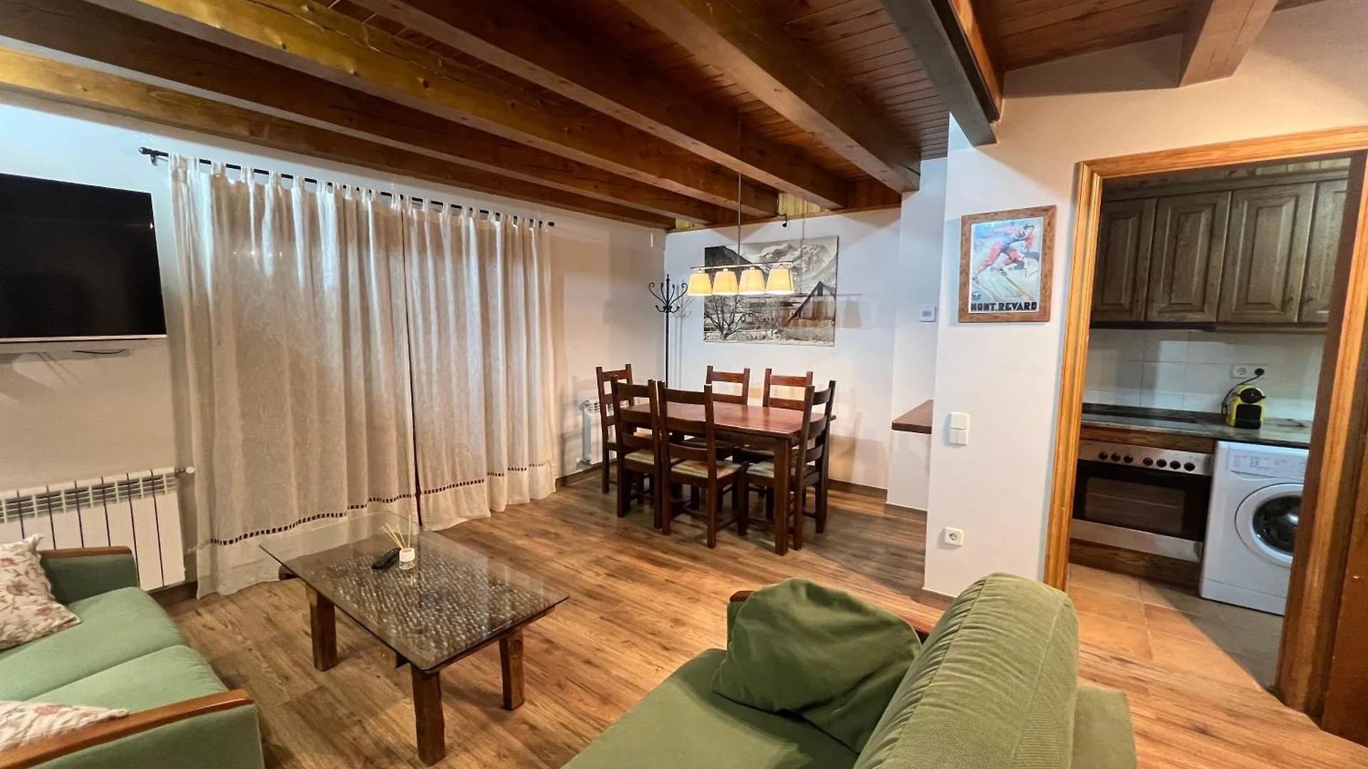 Arties Luxury Apartments Duplex Con Parking Y Guardaski En Ruda 0*,  스페인