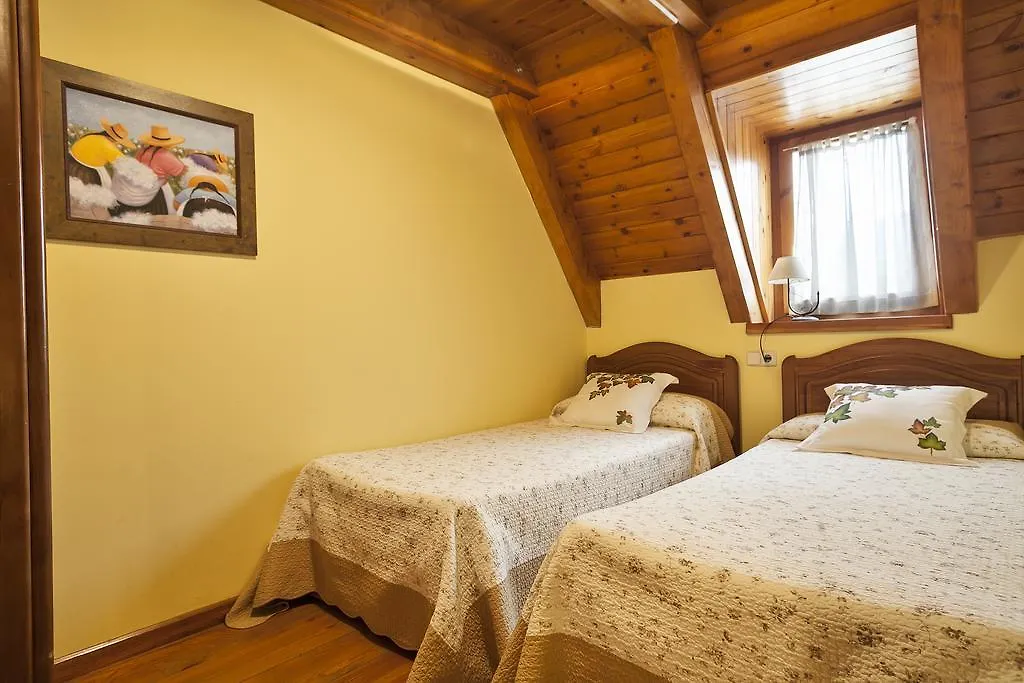 Arties Luxury Apartments Con Gran Jardin Comunitario 0*,  Spain