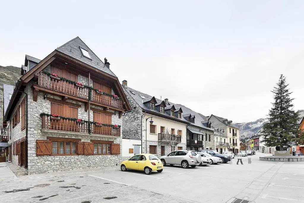 Arties Luxury Apartments Duplex Con Parking Y Guardaski En Ruda